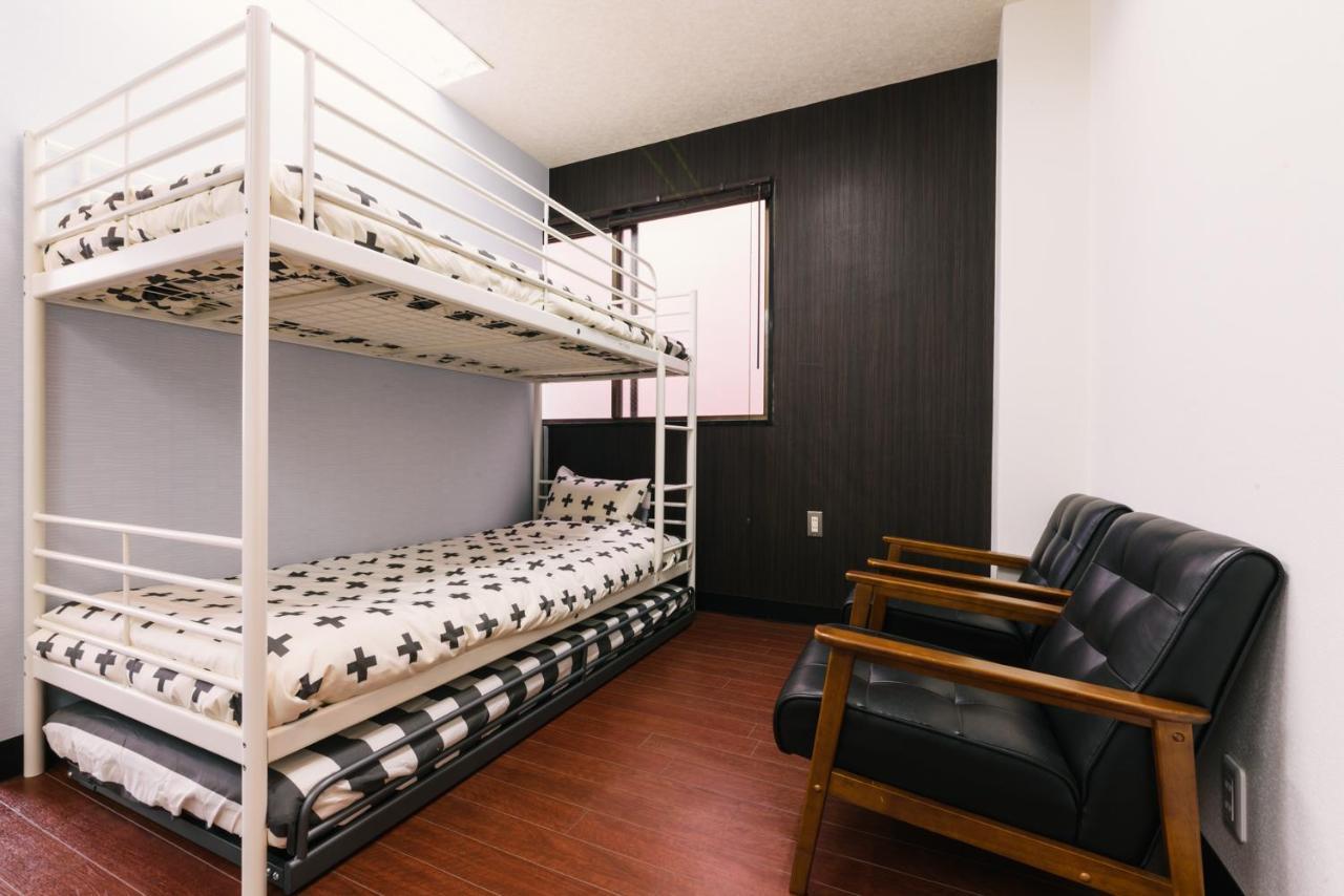 Guest House Yasuragi Hakataekimae ฟูกุโอกะ ภายนอก รูปภาพ